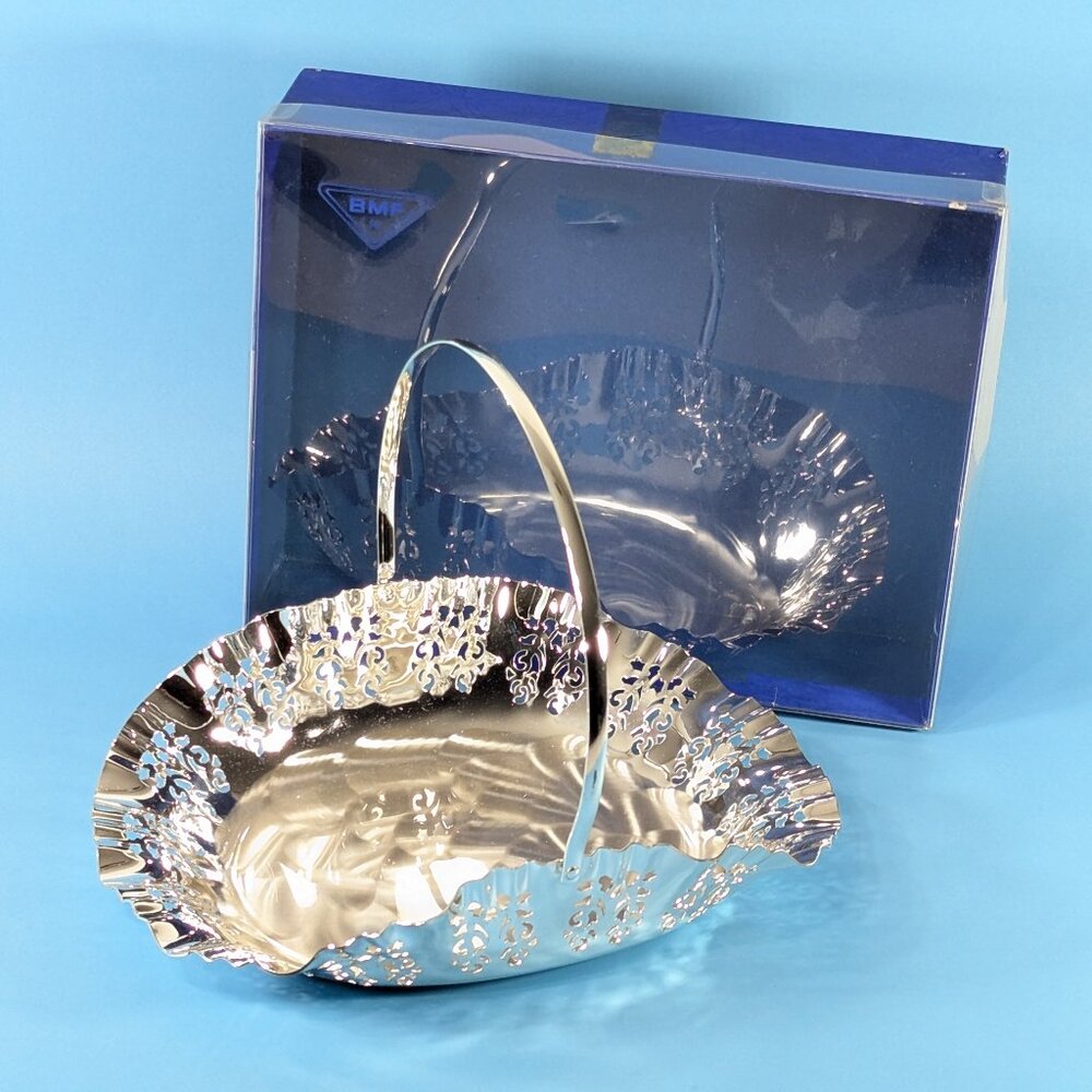 BMF Silverplated Wedding Basket with folding handle, with original box